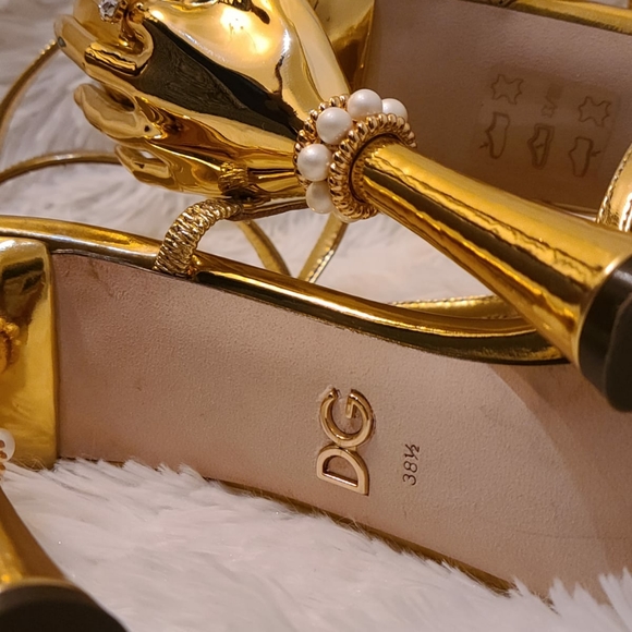 DOLCE & GABBANA Mirrored-Leather High Heels - Picture 4 of 6